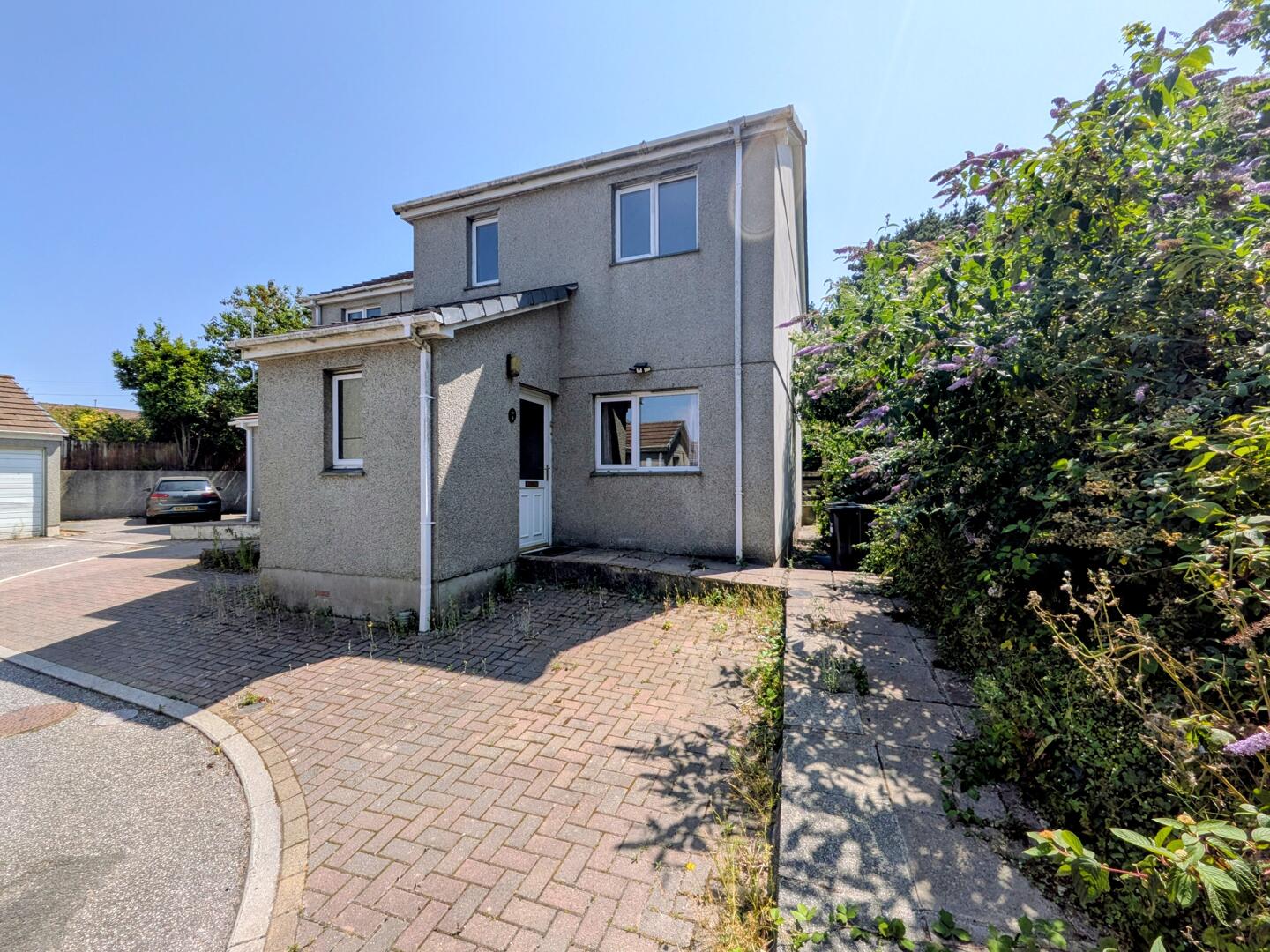 3 bed property in Highburrow Court, Redruth